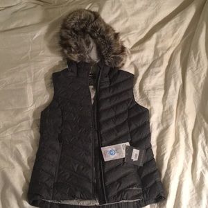 NWT Eddie Bauer Slate Mountain2.0 down vest S grey